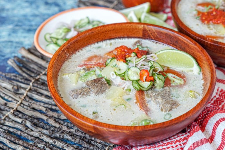 Kenali Resep Soto Betawi dengan Kuah Santan atau Susu